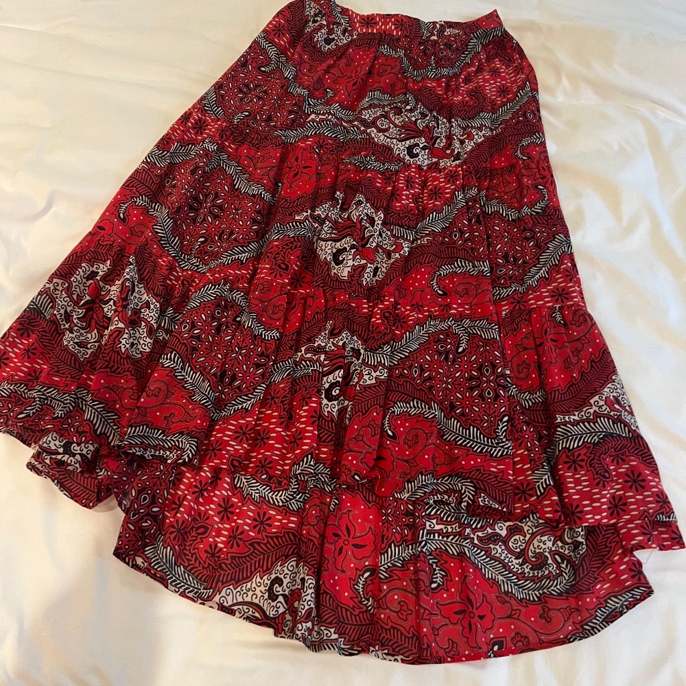 XiRENA Iris Midi Skirt